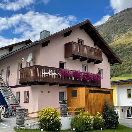 Haus Silvretta Apartment Galtuer Exterior photo